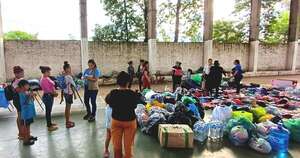 Diario HOY | Brindan asistencia a pobladores afectados por inundación en Limpio