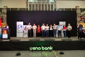 ueno bank se destaca como padrino del programa de capacitaci贸n Educar con Amor - Revista PLUS