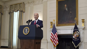 Biden firma la ley que da ayuda militar a Ucrania e Israel y acorrala a TikTok en EEUU - Revista PLUS