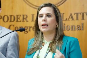 Corte rechaza medida cautelar solicitada por la exsenadora Kathya González