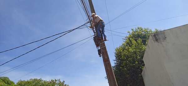 ANDE restablece energía eléctrica para pozo artesiano de barrio Obrero - Radio Imperio 106.7 FM