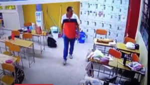 (VIDEO). Detienen al mondaha que entró a robar a una escuela