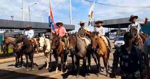 La Nación / Jinetes uruguayos que venían por Formosa llegaron al país