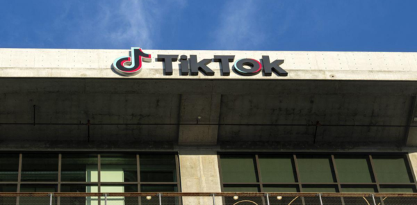 TikTok anuncia que llevar谩 a los tribunales la ley de EE.UU. que obliga a su venta - Revista PLUS