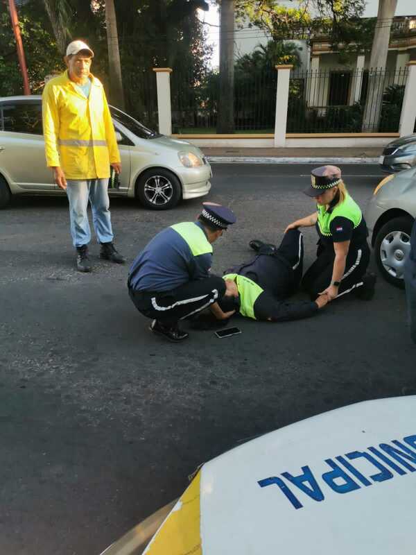 Atropellan a inspectora de PMT mientras dirigía el tránsito en Asunción - trece
