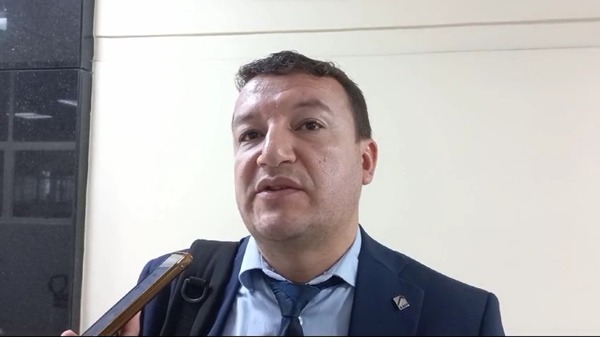 Osmar Segovia se une a equipo de fiscales que investigan a Marito y exministros