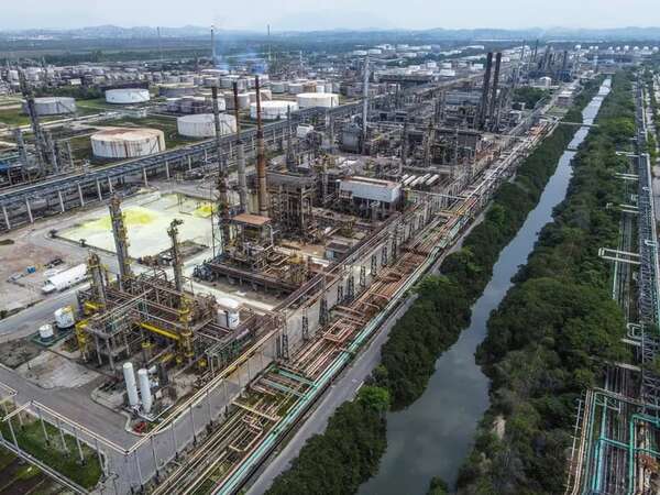 Petrobras recibe licencias para 20 nuevos pozos de hidrocarburos en la selva amazónica - Mundo - ABC Color