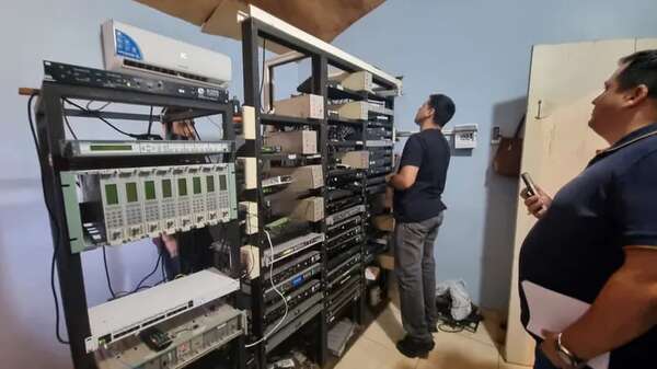 Intervienen planta transmisora de señales de TV y requisan equipos - ABC en el Este - ABC Color