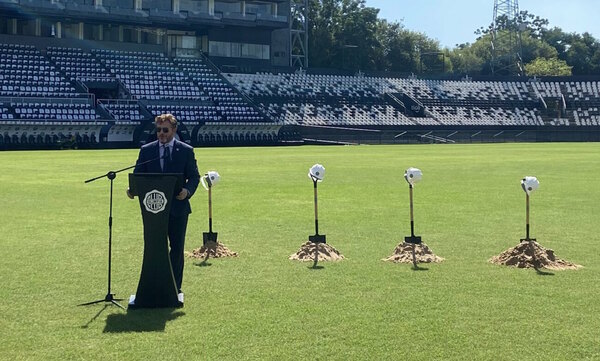 Versus / ¡Es oficial! Se realizó la palada inicial para la construcción del nuevo mega estadio de Olimpia