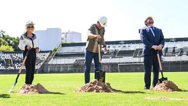 Palada inicial para la ampliación del estadio de Olimpia - Noticias Paraguay