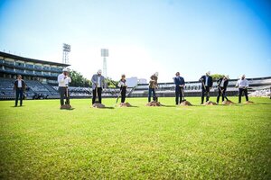 Olimpia da la palada inicial a la obra de su nuevo estadio - trece