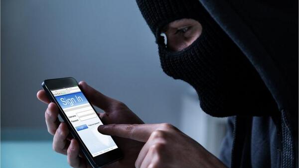 Dos mujeres víctimas del nuevo ñemonda: “Me robaron el celular en un concierto y al llegar a mi casa ya estaban vacías mis cuentas bancarias”