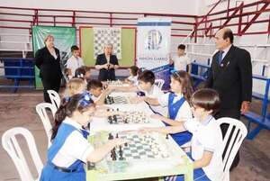 Academia de Ajedrez enseña a niños a pensar - Polideportivo - ABC Color