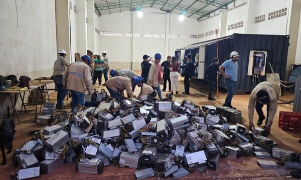 Decomisan más de 400 máquinas mineradoras tras allanamiento en inmueble de Minga Guazú – Diario TNPRESS