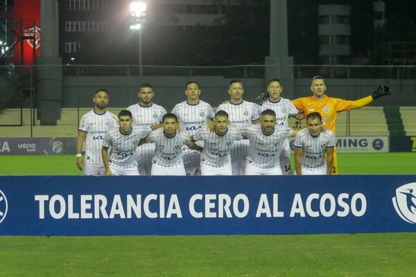 Versus / El insólito error de Gerardo Ortiz que sentenció la goleada de Trinidense a Sol