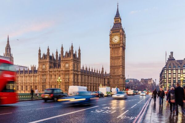 Volatilidad global: Caída del petróleo, déficit récord en el Reino Unido y medidas extraordinarias del Banco de Inglaterra - MarketData