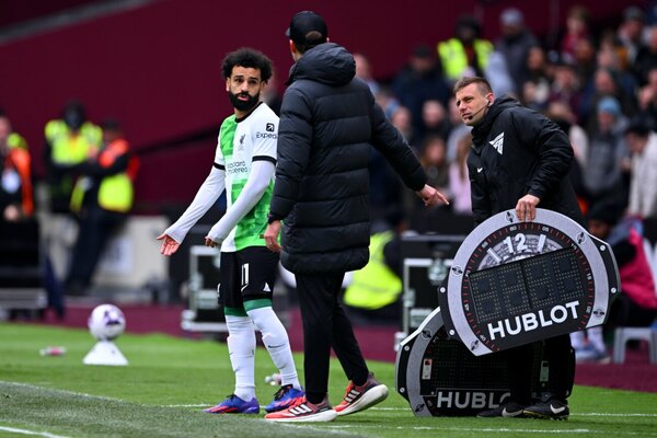Versus / Arde Liverpool: Salah y Klopp hablaron de la discusión que tuvieron