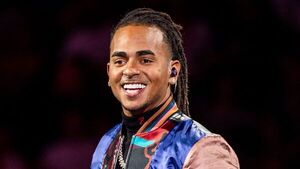 Ozuna le pide a Aleks Syntek que respete el género urbano