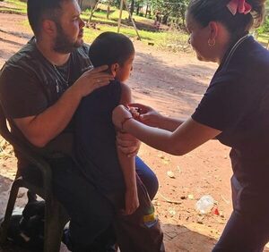 Integrantes de la Unidad de Salud de la Familia Naranjal despliegan esfuerzos en la comunidad