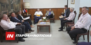 INTENDENTE DE HOHENAU MANTUVO IMPORTANTE REUNIÓN CON AUTORIDADES DEL IPS - Itapúa Noticias