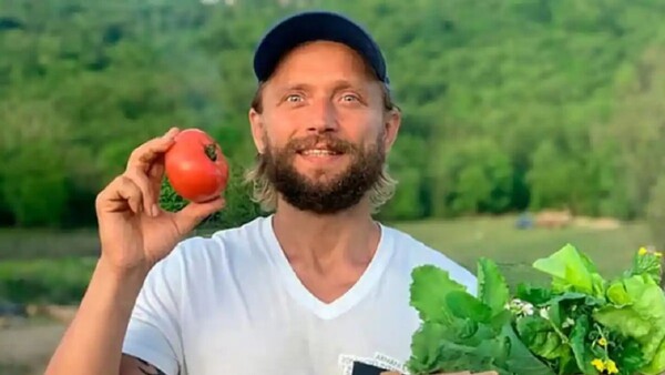 Lo alimentaba con el sol: Condenan a influencer vegano ruso por dejar morir a su bebé