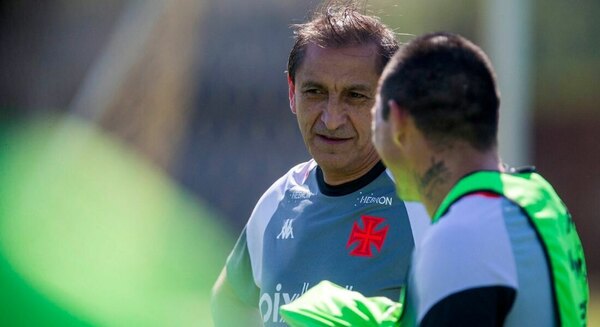 Versus / Ramón Díaz dejó de ser DT del Vasco da Gama luego de una dura caída