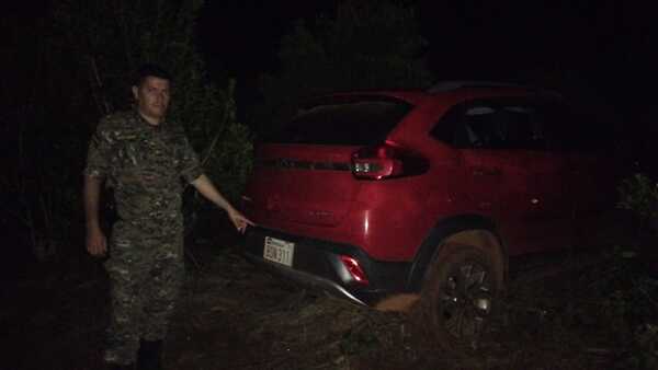 Hallan dos vehículos que habrían sido utilizados para el atraco a sucursal de BNF en Natalio