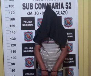Detienen a borrachos por resistirse a inspección policial