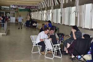 En IPS los pacientes compran hasta los guantes, denuncian - Nacionales - ABC Color