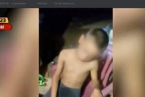 (VIDEO). ¡Inconscientes! Dieron de beber alcohol a un niño en Itacurubí