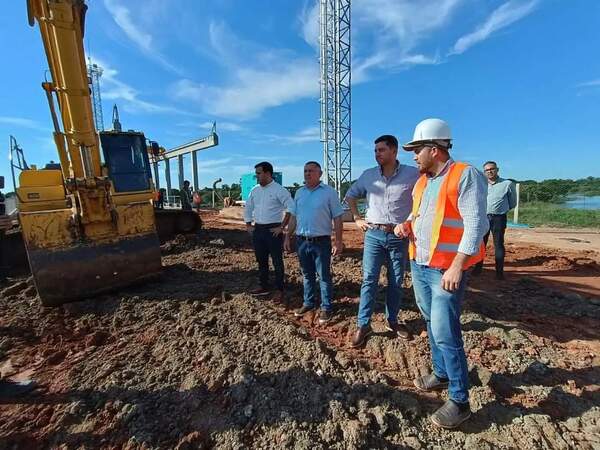 Gobernación dispone de recursos y maquinarias para atender a damnificados de Ñeembucú - .::Agencia IP::.