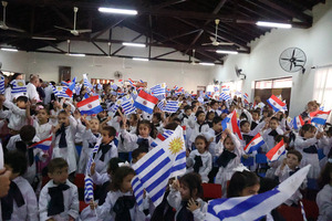 Celebran 100 años de la Escuela Uruguaya Solar de Artigas - .::Agencia IP::.