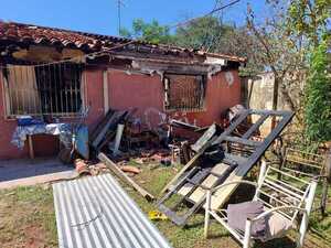 Familia perdió todo tras incendio en su vivienda » San Lorenzo PY