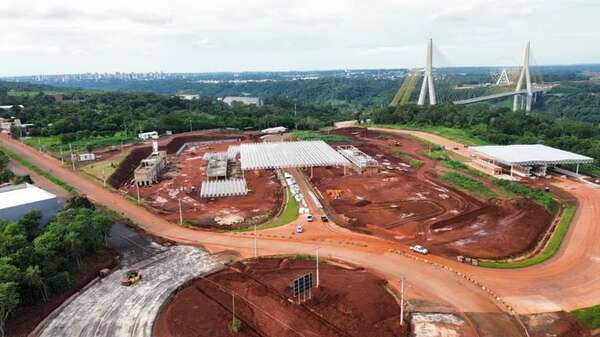 Obra clave para acceder a puente con Brasil no se inició a dos años de adjudicarse - Economía - ABC Color