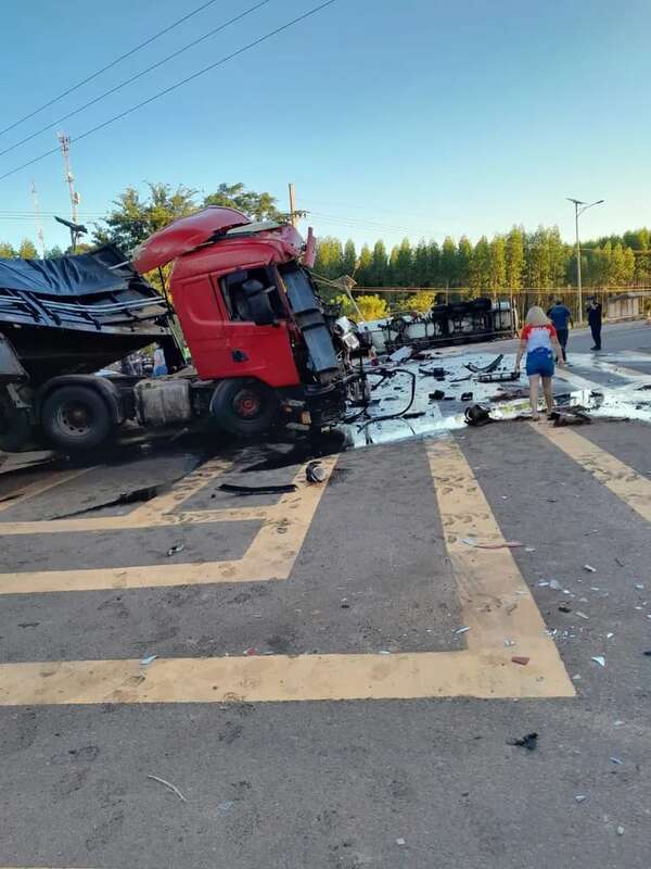 Guaireños exigen la construcción de una rotonda en peligroso cruce que ya causó varias muertes - Economía - ABC Color