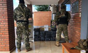 Incautan cargamento de droga a orillas del río Paraná en Salto del Guairá