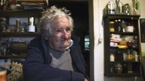 El ex presidente uruguayo José Mujica anuncia que tiene un tumor en el esófago