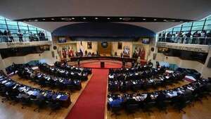 Congreso de El Salvador vota este lunes para agilizar posibles reformas a la Constitución - Mundo - ABC Color