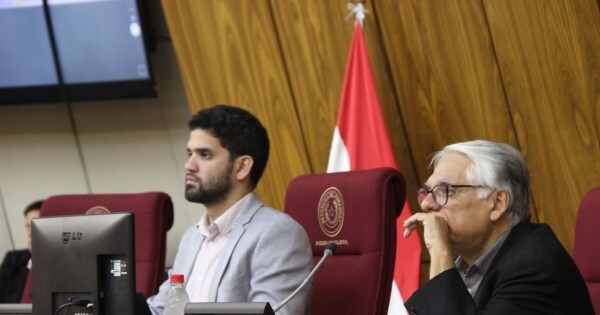 Raúl y Johanna denuncian que el cartismo busca hacerles caer en uso indebido de influencias con cupos en el gobierno