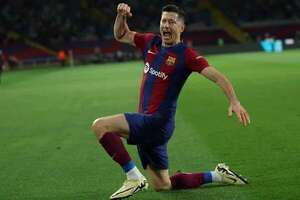 Lewandowski rescata a tiempo al Barça ante un combativo Valencia - Fútbol Internacional - ABC Color