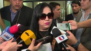 Senadora Yamy Nal enfrenta amenaza de desacato por bloqueo en redes sociales