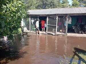 Verifican situación de afectados por lluvias en Yabebyry - Nacionales - ABC Color