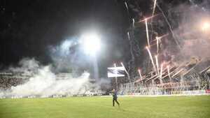 Primer partido de Olimpia en el Osvaldo Domínguez Dibb