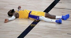 Versus / Lakers caen eliminados ante Denver y LeBron deja su futuro en el aire