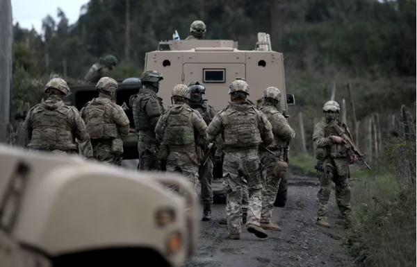 Chile pidió a sus Fuerzas Armadas reforzar la seguridad en el sur tras asesinato de tres carabineros - .::Agencia IP::.