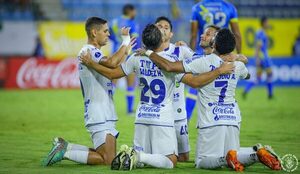 Versus / Un solo jugador de Olimpia gana más que todo el plantel de Ameliano