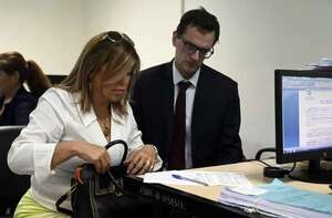 Apelación suspende preliminar de abogada de RGD acusada por denuncia falsa - Nacionales - ABC Color