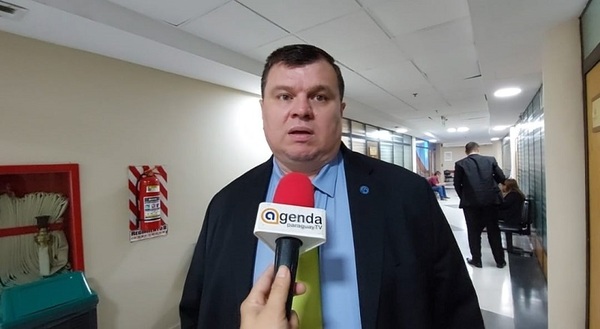 Dionisio afirma que retorno de 4 senadores al PLRA se dará en cuestión de días