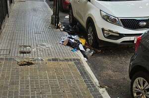 Basura en la vereda y calle - Crónicas Ciudadanas - ABC Color