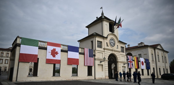 El G7 se compromete a la descarbonizaci贸n durante "la primera mitad de la d茅cada de 2030" - Revista PLUS